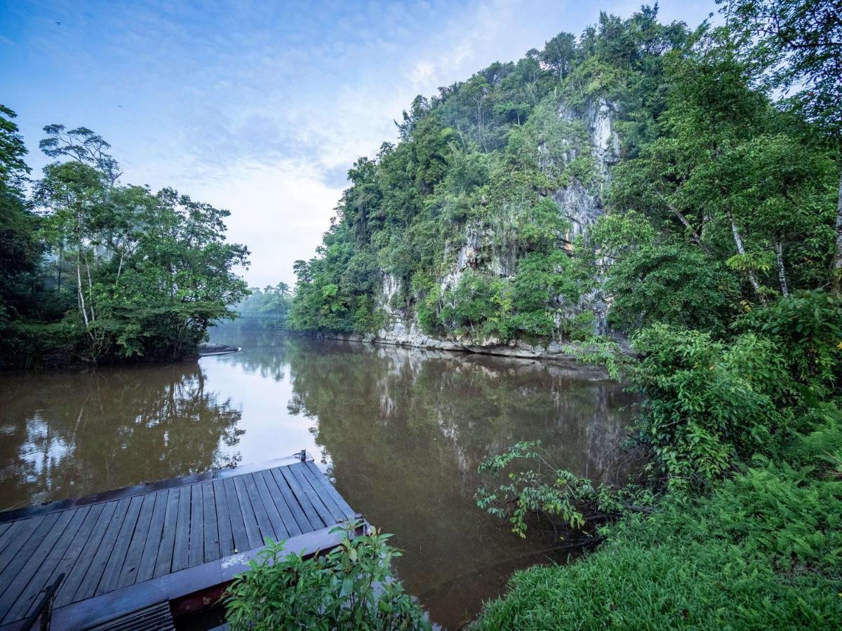 Benarat Lodge Mulu Exterior foto